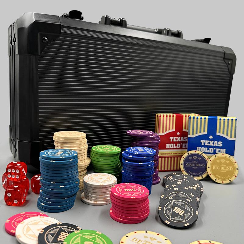 Высококачественный керамический набор фишек для покера Texas Hold'em в профессиональном кейсе K для карточных комнат