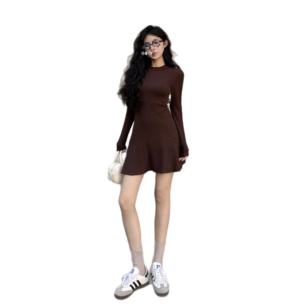 Lotus leaf edge semi-turtleneck waist dress, women's autumn and winter show figure, buttocks, little mother, fishtail skirt, bottom and inside skirt