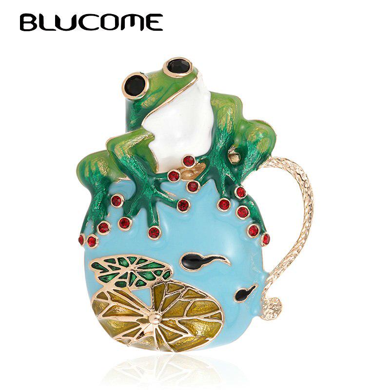 Blucome New Green Yellow Enamel Frog Brooches For Women Tadpole Lotus Leaf Czech Rhinestone Frogs Animal Casual Brooch Pins Gift