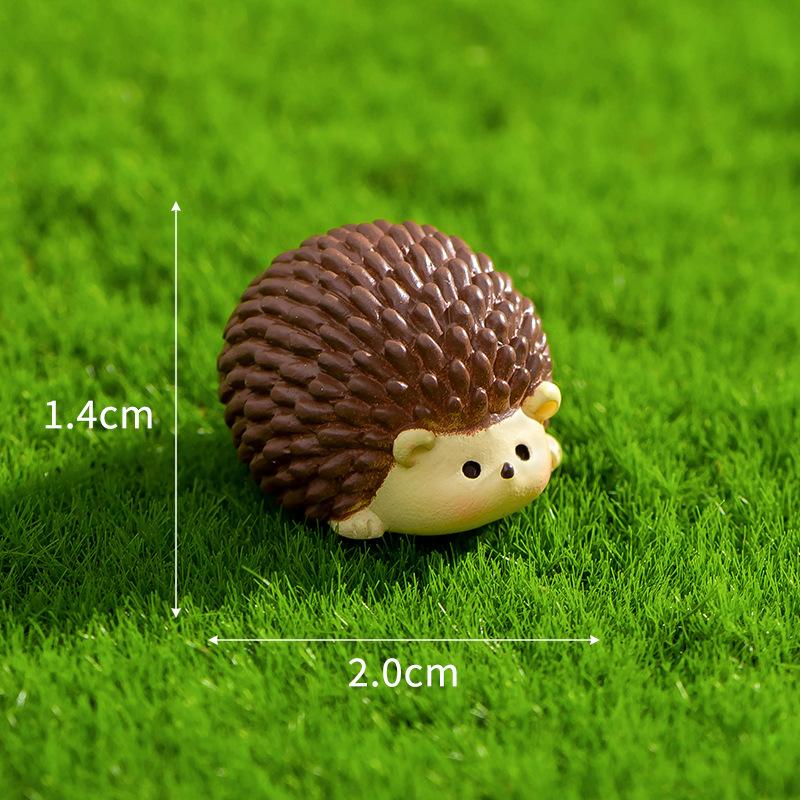 Cute Mini Hedgehog Micro Landscape Cartoon Dollhouse Decor Ornaments Resin Model Car Interior Home Desktop Decoration Figurines