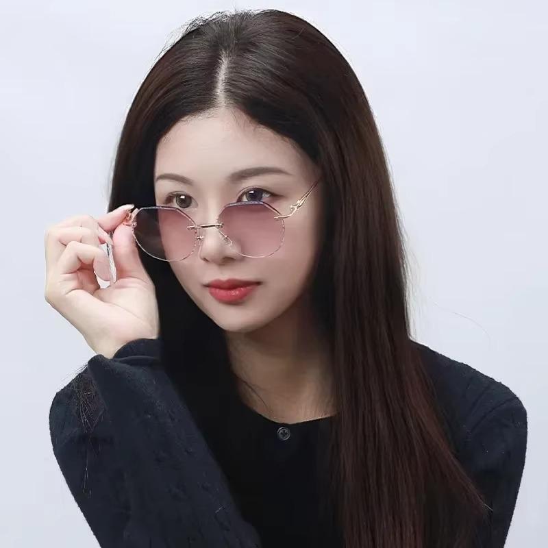 Square Metal Frame Women Men Glasses Trending HD Presbyopia Ladies 3D Printed Pattern Fashion Far Sight Eyeglasses