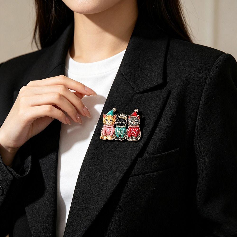 Cat Shape Lapel Pin Alloy Decor Pin Exquisite Craft Animal Pin Holiday Wear