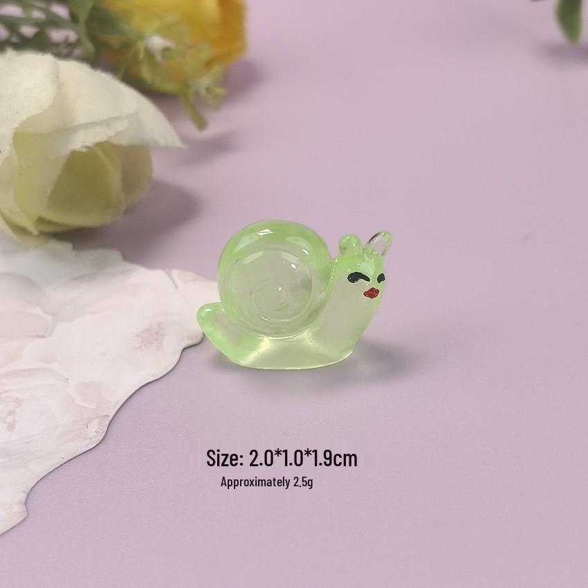 Luminous Cartoon Snail Mini Car Ornament with Moss and Resin for DIY Micro Landscapes