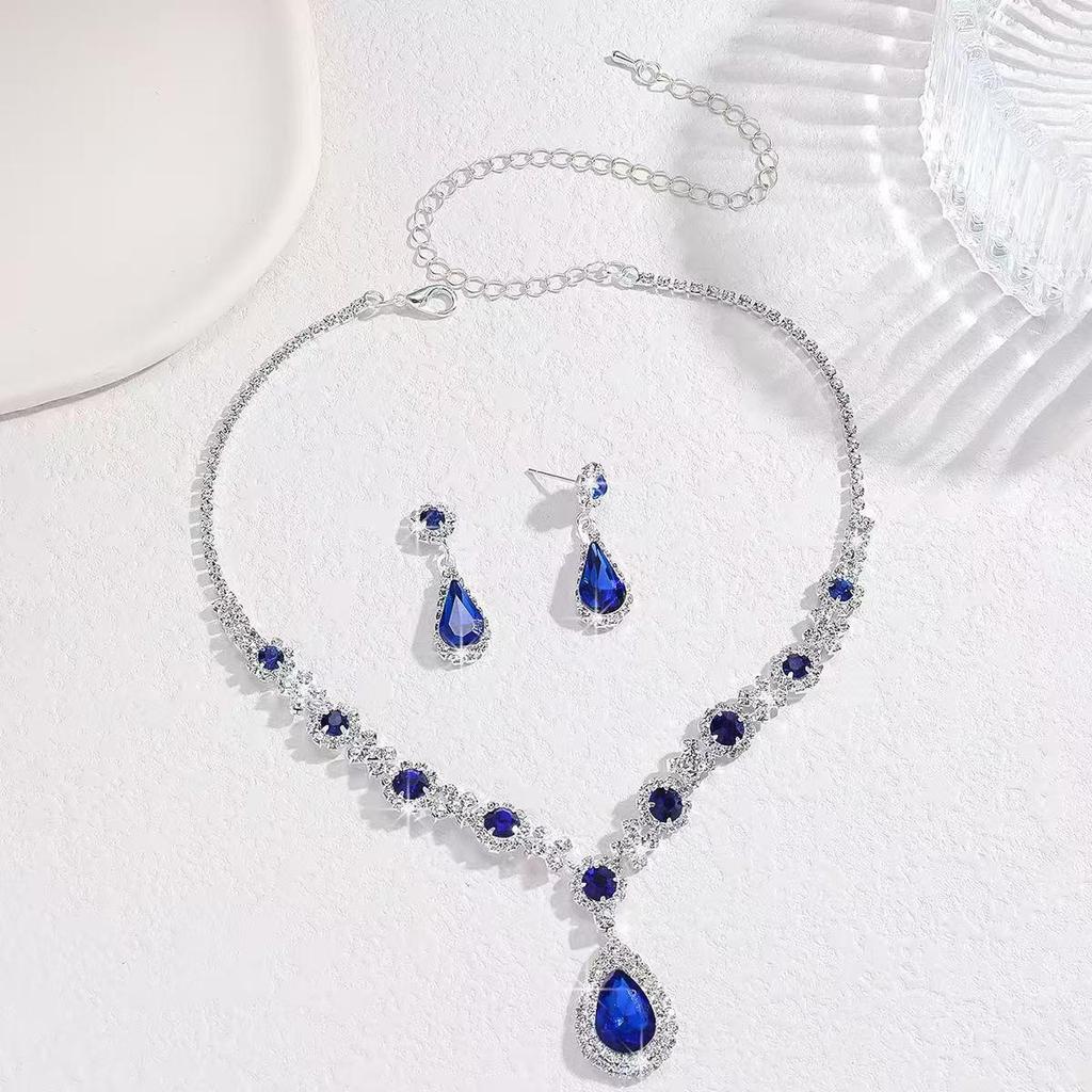 Элегантный межконтинентальный свадебный набор из страз: колье и серьги