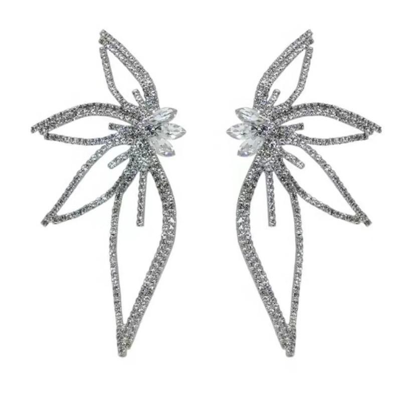 1 пара легких роскошных сережек-гвоздиков с преувеличенным цветком из циркона и бриллиантами