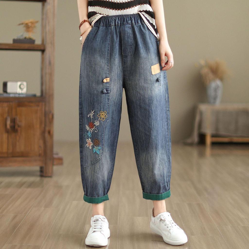 Women's Embroidered Kitten Harem Pants - Casual Loose Eight-Point Plus Size Jeans for Spring/Summer