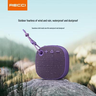 Портативная Bluetooth-колонка Recci RSK-W43, штекер CN (адаптер в комплекте)