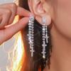 Трендовые темпераментные длинные серьги-кисточки супер-вспышки