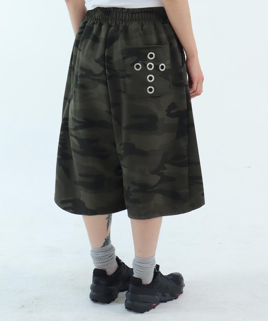 FUZZY SCAN Camo Cross Eyelet Bermuda Pants Dark Khaki