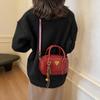 Winter Retro Portable Red Bag Women's 2025 New Fashion Versatile Small Square Bag Simple Versatile Messenger Bag