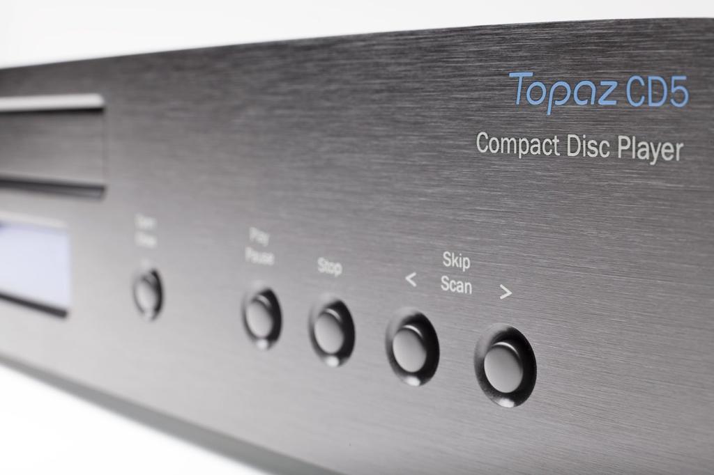 Проигрыватель компакт-дисков Cambridge Audio DAC Преобразователь TOPAZ CD5 Произведено в Англии Оснащен Wolfson 8725 Модель начального уровня Пульт ДУ в комплекте TOPAZCD5BLK