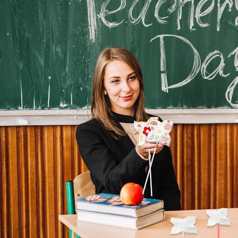 100 шт. Летнее Мероприятие DIY Бумажные Вертушки Наборы для Поделок Заготовки Белые Маленькие Ветряные Мельницы Наборы Оптом Вечеринка Рисования Детская Игрушка Сборка Ручной
