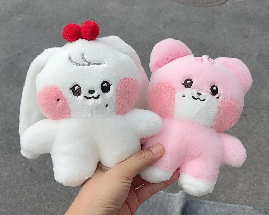 17CM KPOP MINIVE Cartoon Doll Figure Keychain WONYOUNG YUJIN LIZ Bag Pendant GAEUL LEESEO Fans Collection Gifts