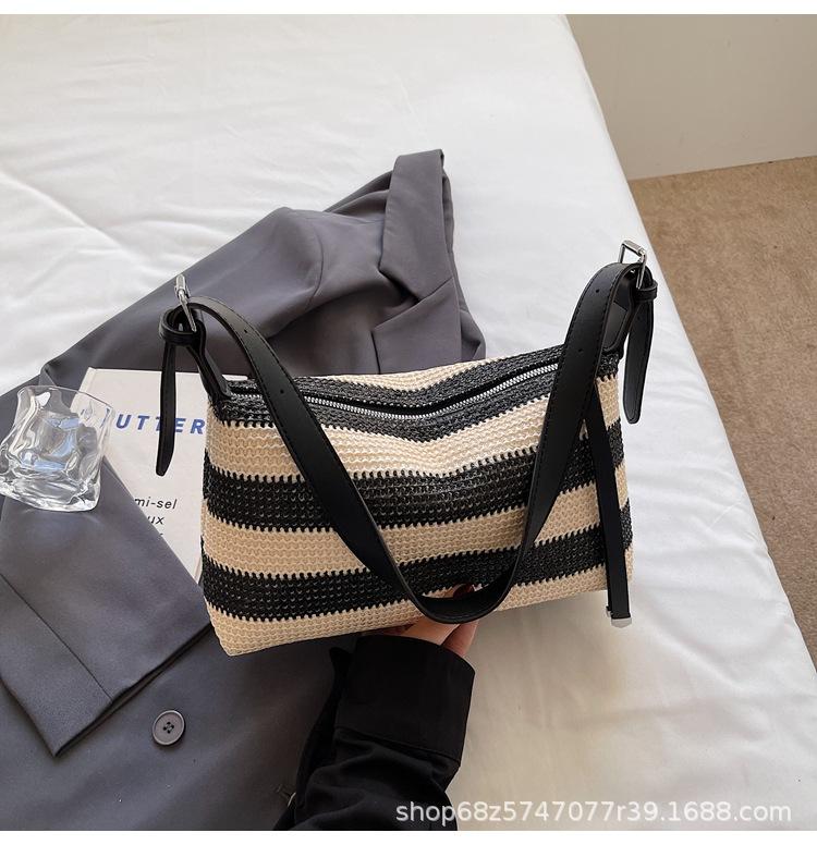 Bag Women's 2025 New Colorful Straw Portable Bucket Bag Casual Beach Resort Style Woven One Shoulder Crossbody Bag