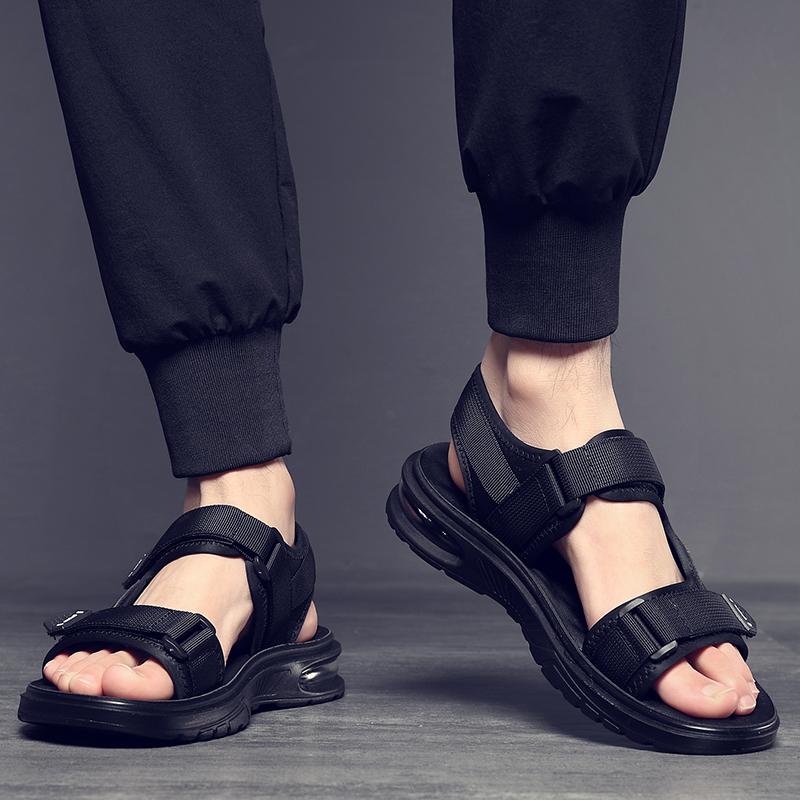 Solid-color outdoor round-toed perforated breathable and anti-slip Velcro elastic design men's casual beach Flat Designer Shoes