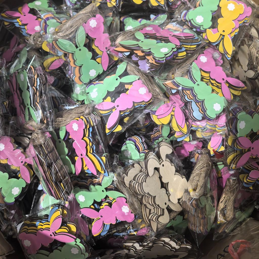 24Pcs Easter Bunny Tree Ornaments Easter Wooden Hanging Decor 12 Color Embellishments For Tree Wood Bunny Tags Shape Cutouts With String For Party2D