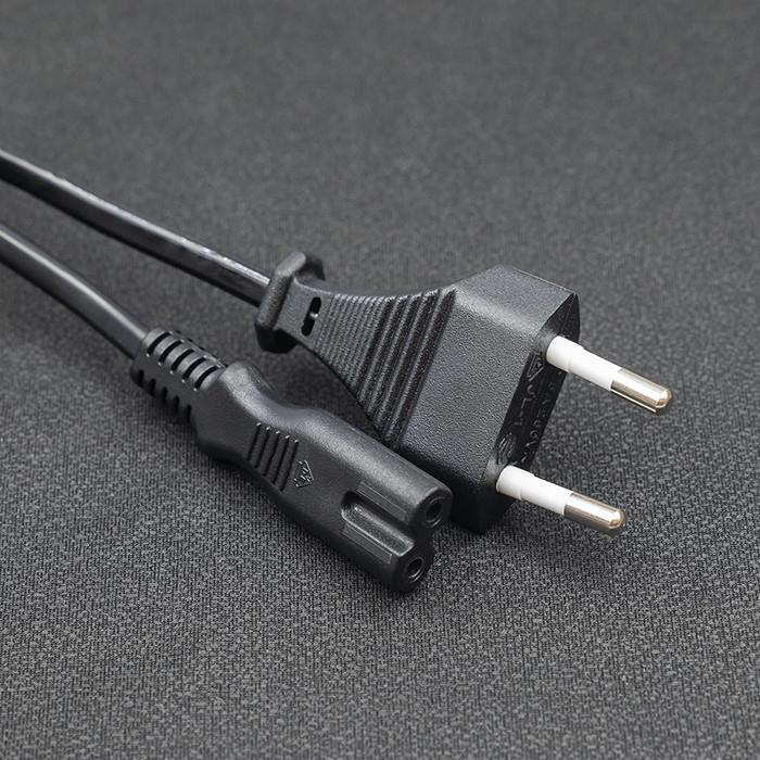Kabel zasilający Qoltec IEC C7 / CEE 7/16 | ósemka | 2x0.5mm2 | 1.4m