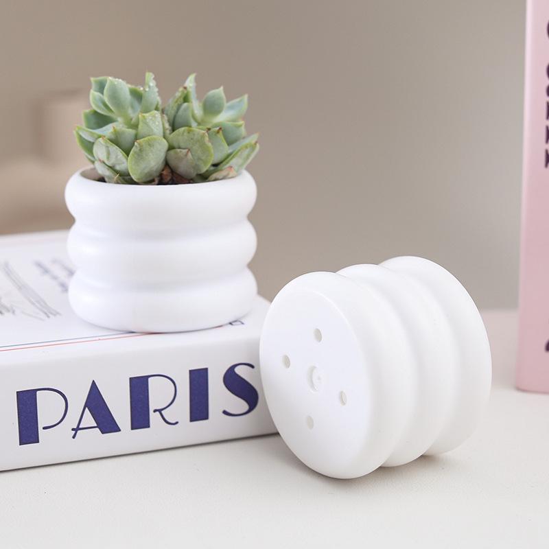 Handmade Creative Mini Plastic Flower Pot Ornament for Succulents