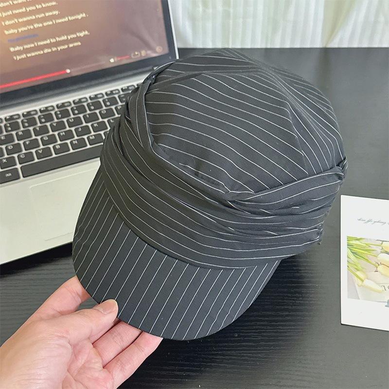 Retro striped newsboy hat women's spring and summer new versatile fashion temperament atmosphere shows the face little painter hat tide