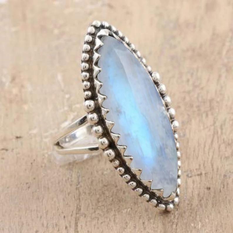 Кольцо с драгоценным камнем из лунного камня Стерлинговое серебро 925 пробы Ювелирные изделия ручной работы Твердое кольцо для женщин Подарок для особых случаев - прибл. 8,1 г