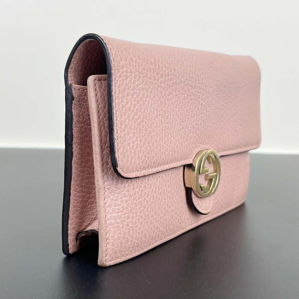 [Pre-Owned] Logo Double G Litchi Grain Woc Chain Leather Messenger Envelope Wallet Shoulder Crossbody Bag - Very Good #19FJO7O