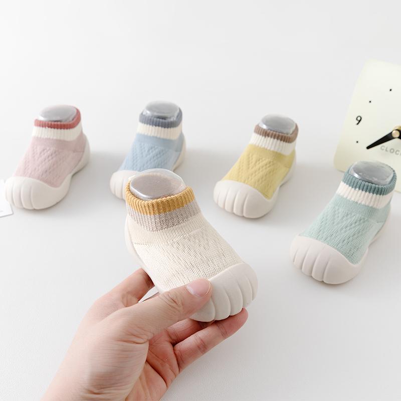Унисекс детские indoor-кроссовки Flyknit: Мягкая подошва, дышащие, нескользящие детские туфли для лета и весны