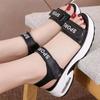Кожаные сандалии женские 2024 новые летние на плоской подошве для улицы мать универсальные мягкая подошва спортивный отдых летний пляж