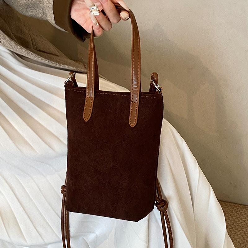 Высококачественная сумка-мессенджер для мобильного телефона, женская сумка-мессенджер 2024 года, осень-зима, новая модная универсальная матовая ретро-сумка