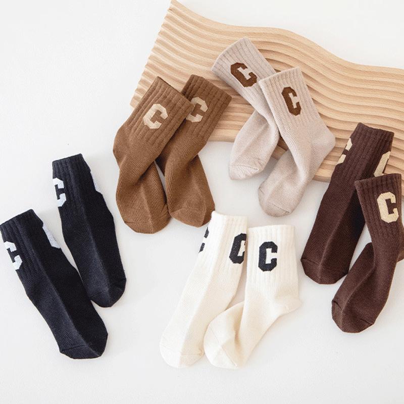 5 пар детских носков средней длины, модные хлопковые носки с буквой C для детей, осенне-зимняя теплая обувь, плюшевые длинные носки для мальчиков и девочек 1-8 лет