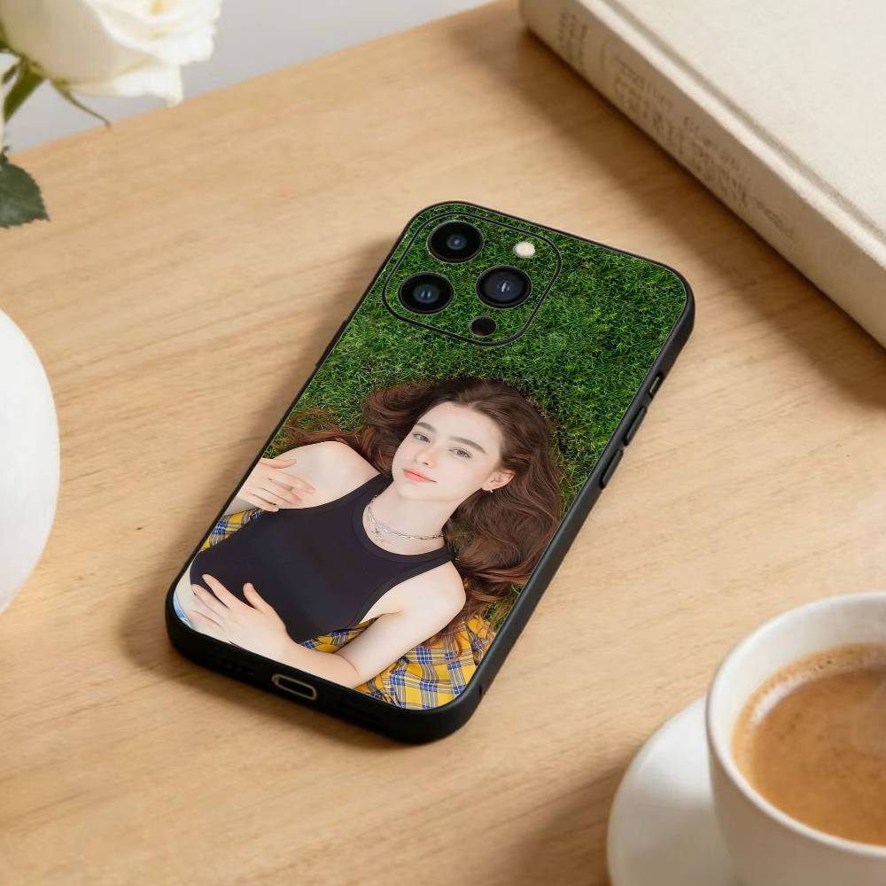 Чехол для телефона C-Emily Bader для iPhone 17 16 15 14 13 12 Max Plus Силиконовый Черный Чехол