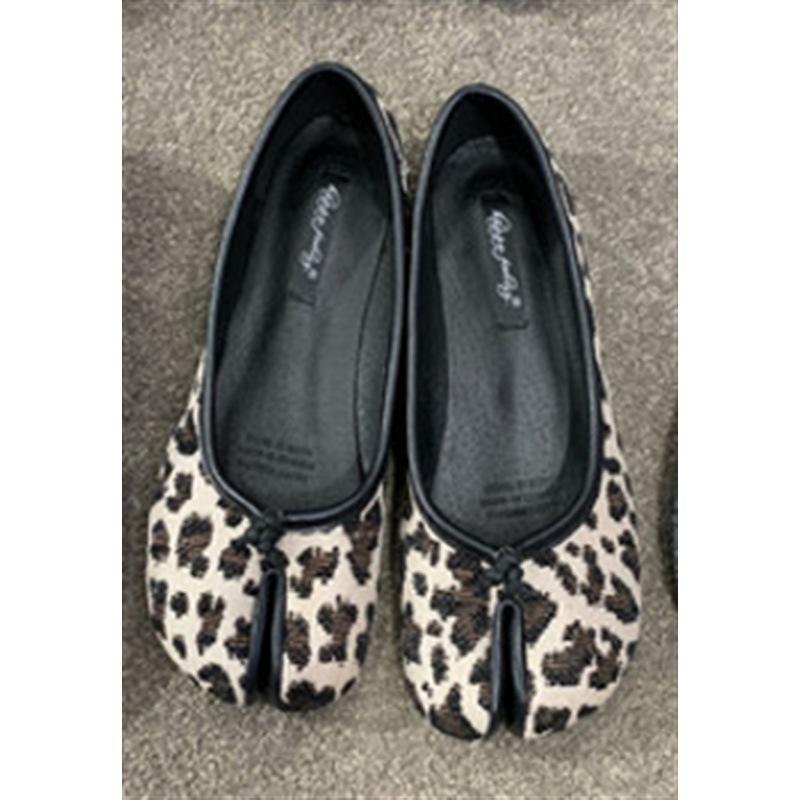 Женские туфли на плоской подошве с раздельным носком и копытом 2024 года на весну, лето и осень