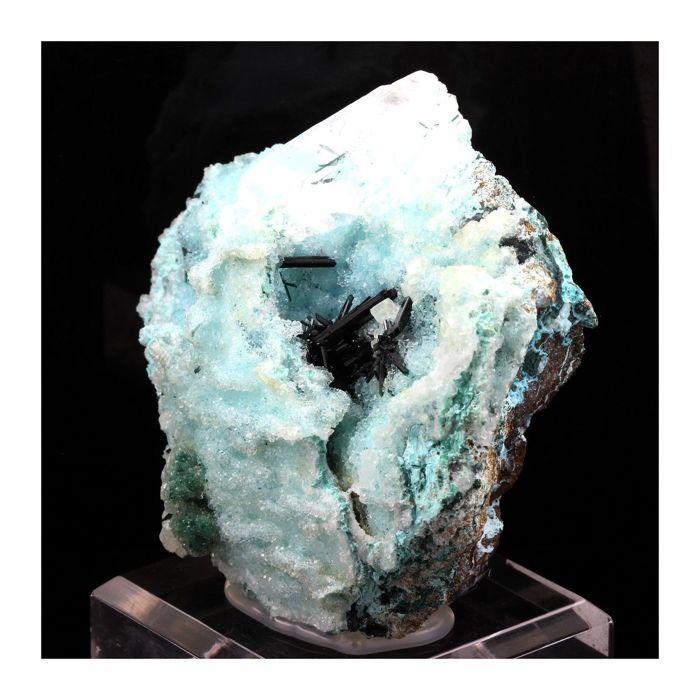 Pierres et Minéraux. Atacamite, Gypse, Chrysocolle. 1308.0 ct. Lily Mine, Pisco Umay, Ica, Perou.