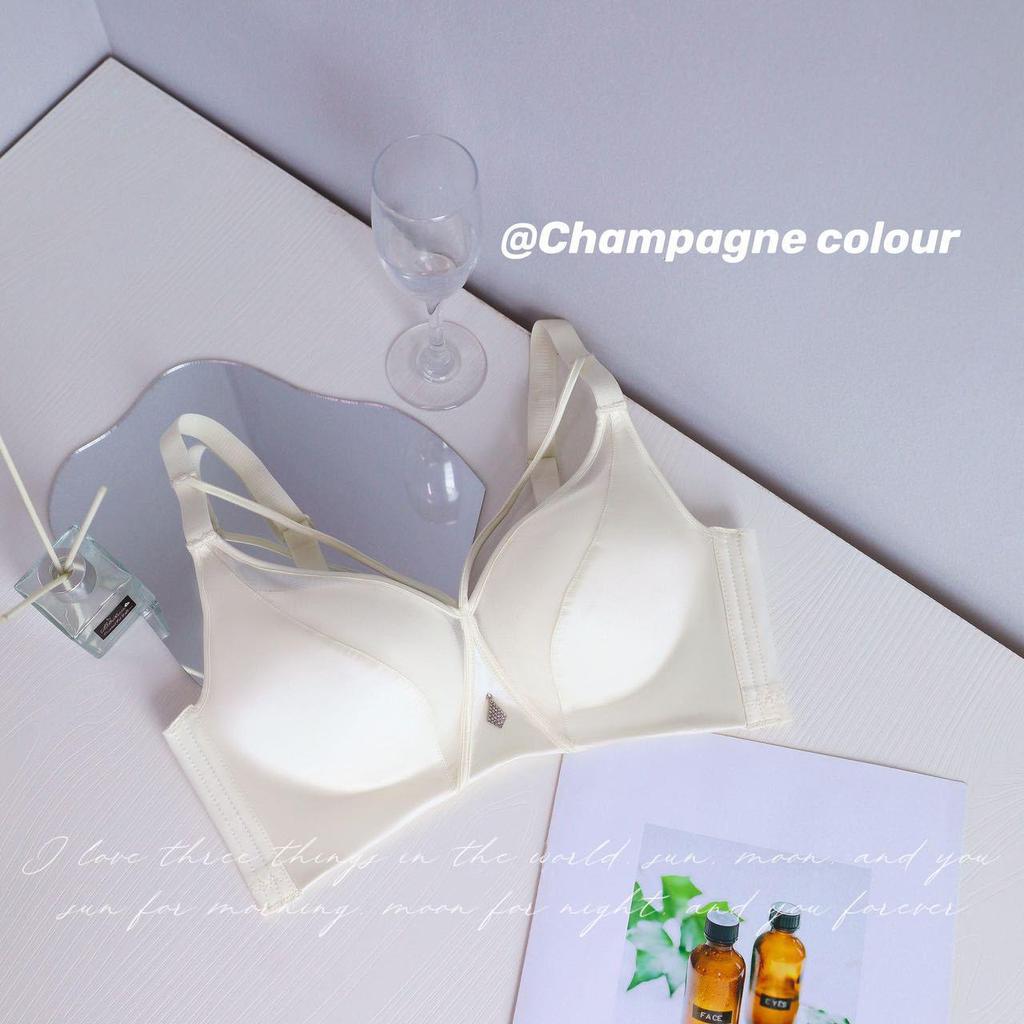 Шелковистый атласный бесшовный бюстгальтер пуш-ап без косточек - Сексуальное нижнее белье для женщин с маленькой грудью, бесшовный дизайн в горячем новом стиле.