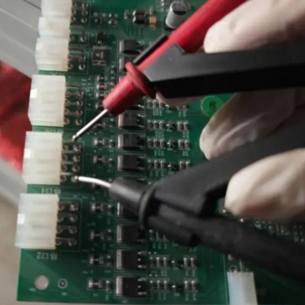 Держатель щупа мультиметра Пластиковый Помощник для мультиметра для одной руки Удерживает стрелку прибора для регулировки оборудования