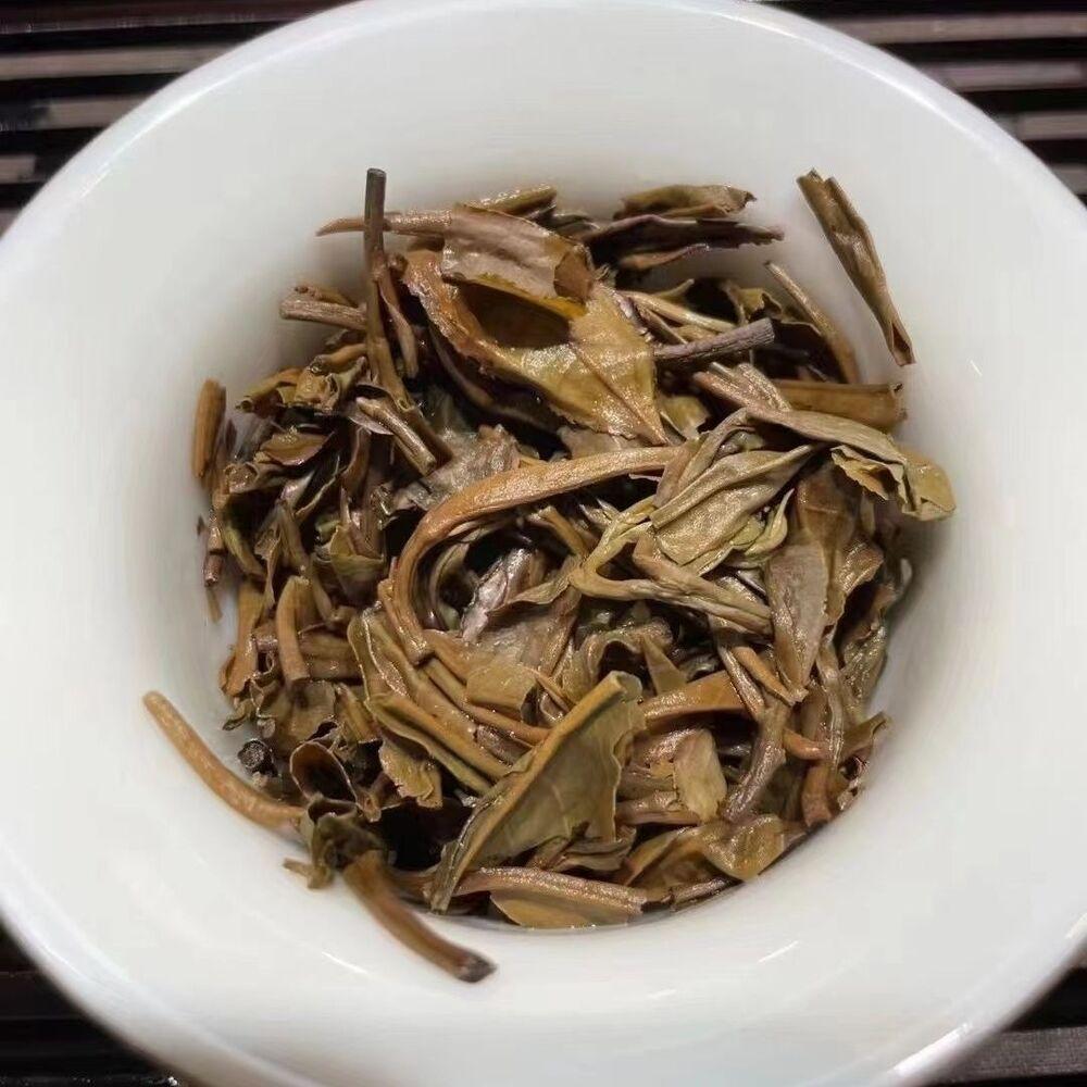 Чай Mengku Rongshi Spirit Shen Pu-erh Soul Puer Tea Raw Pu Er 357г