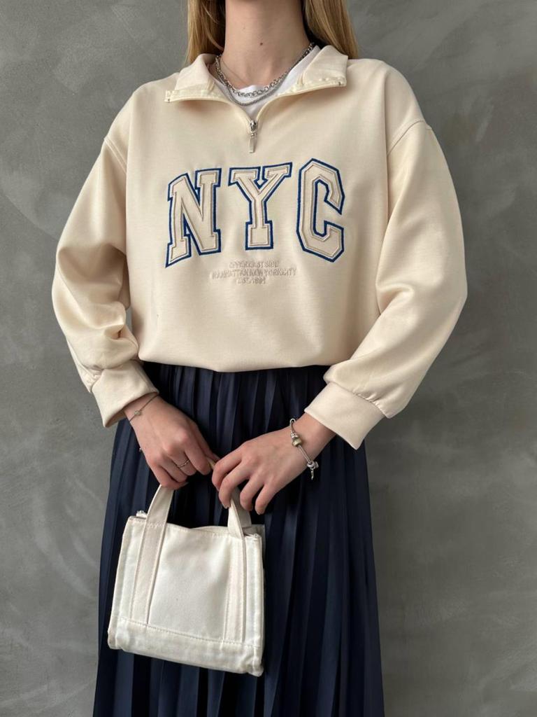 Женский свитшот большого размера с вышивкой тремя нитями