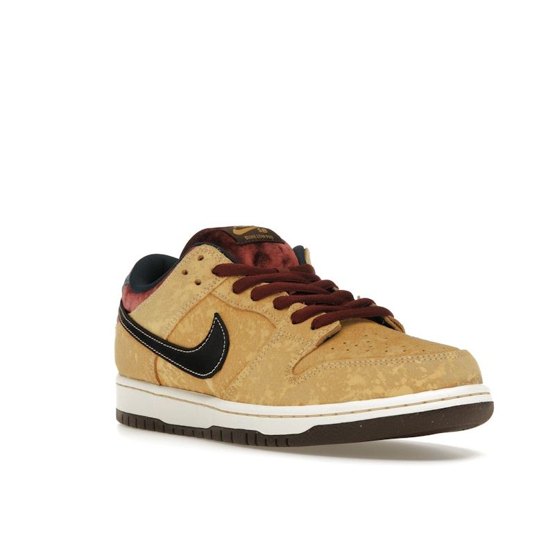 Nike Dunk Low SB City of Cinema Unisex Sneakers Gold Celestial-Gold Black FZ1278-200