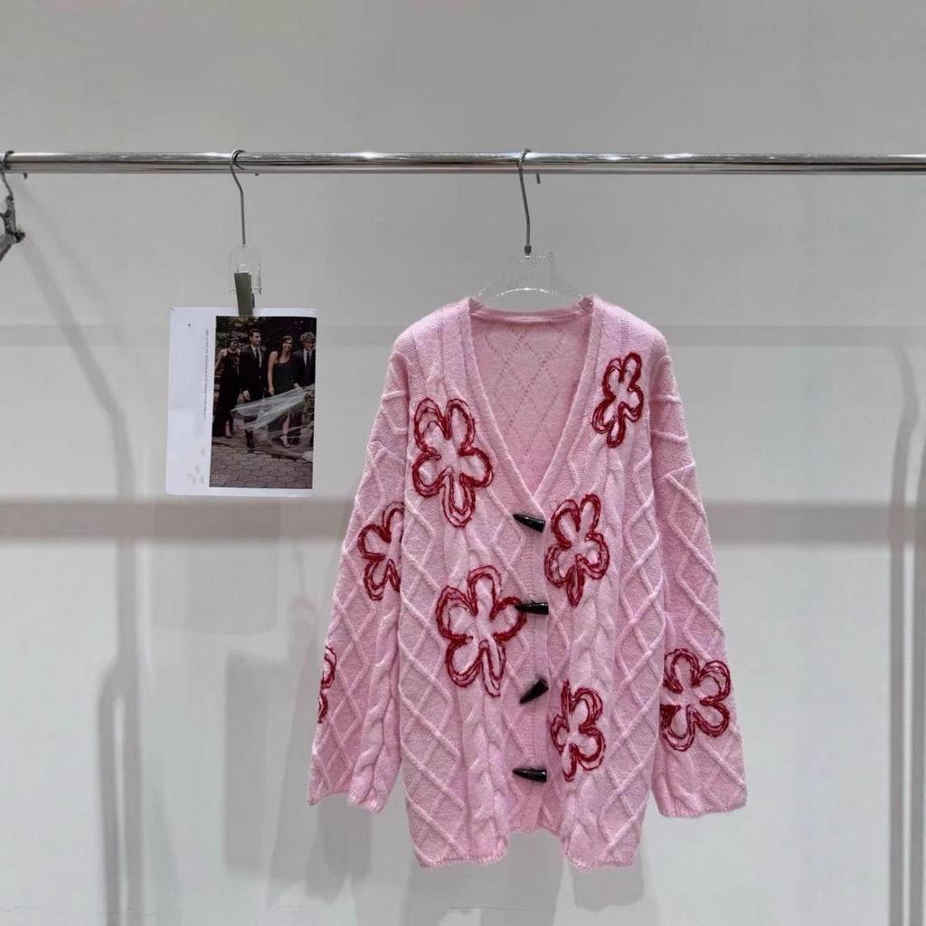 Autumn/Winter 2025 Floral Embroidered Cable Knit V-Neck Button Cardigan - Loose, Lazy Style