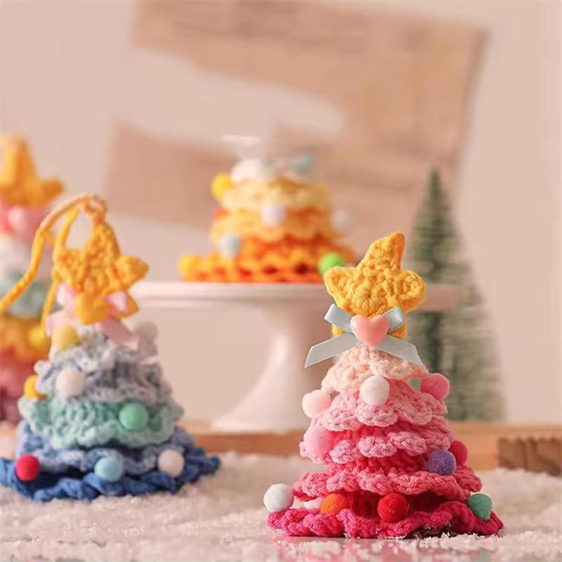 Вязаная рождественская елка с плюшевой рождественской подвеской Jingle Bell, шерстяная вязаная крючком рождественская елка для декора рождественской вечеринки