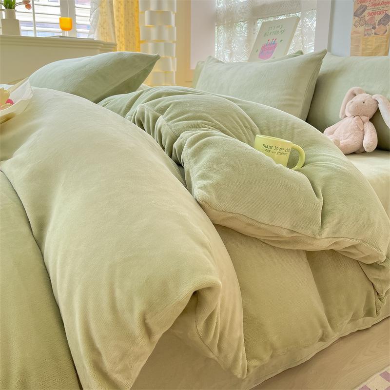 Thickened Milk Fleece Four-Piece Set, Solid Color Coral Fleece Bed Sheet Quilt Cover, Fleece Bedding Three-Piece Set
