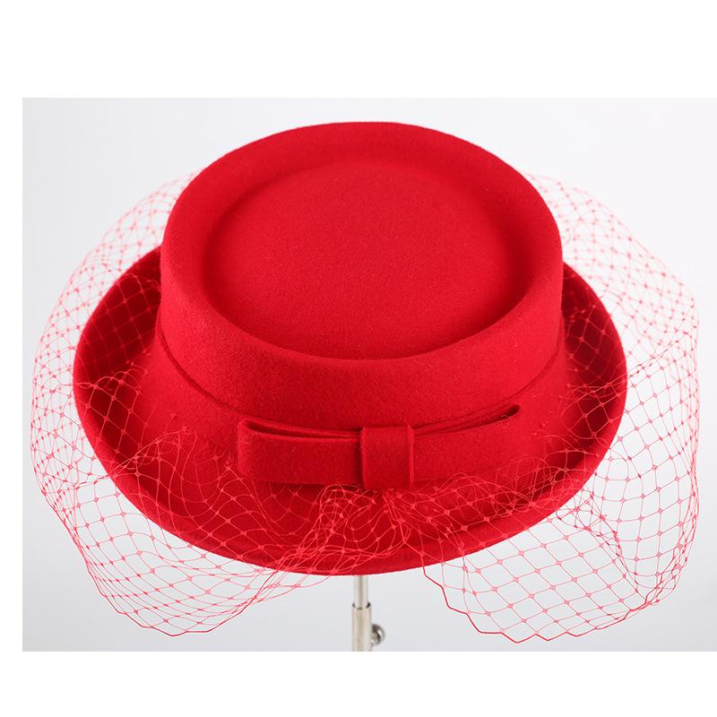 Новая изысканная и элегантная легкая роскошная шерстяная шляпа 2021 года, банкетный цилиндр, шляпа-тазик, модная марлевая шляпа с кружевным бантом и темно-синей шапкой