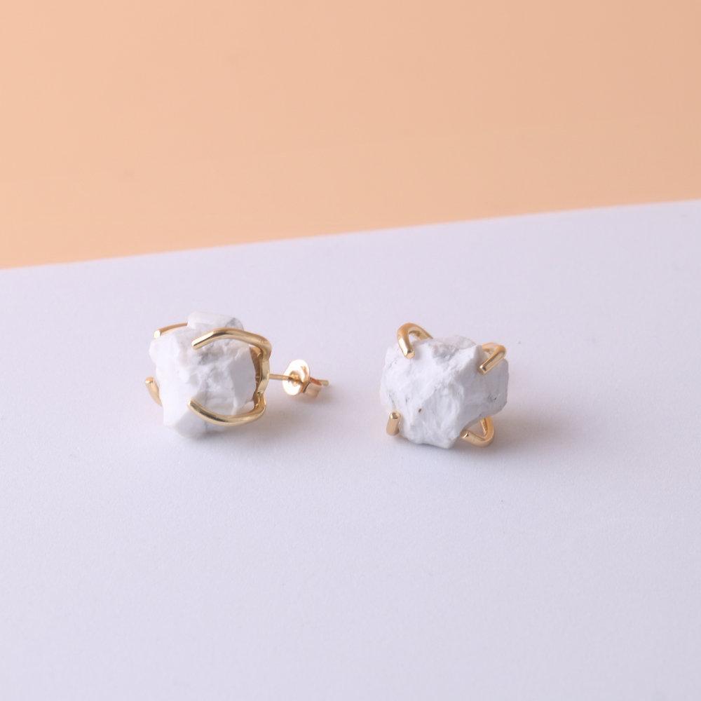 Серьги из натуральных драгоценных камней для женщин - Позолоченные 18 карат сырым аметистом и розовым кварцем, серьги-гвоздики с кристаллами для исцеления