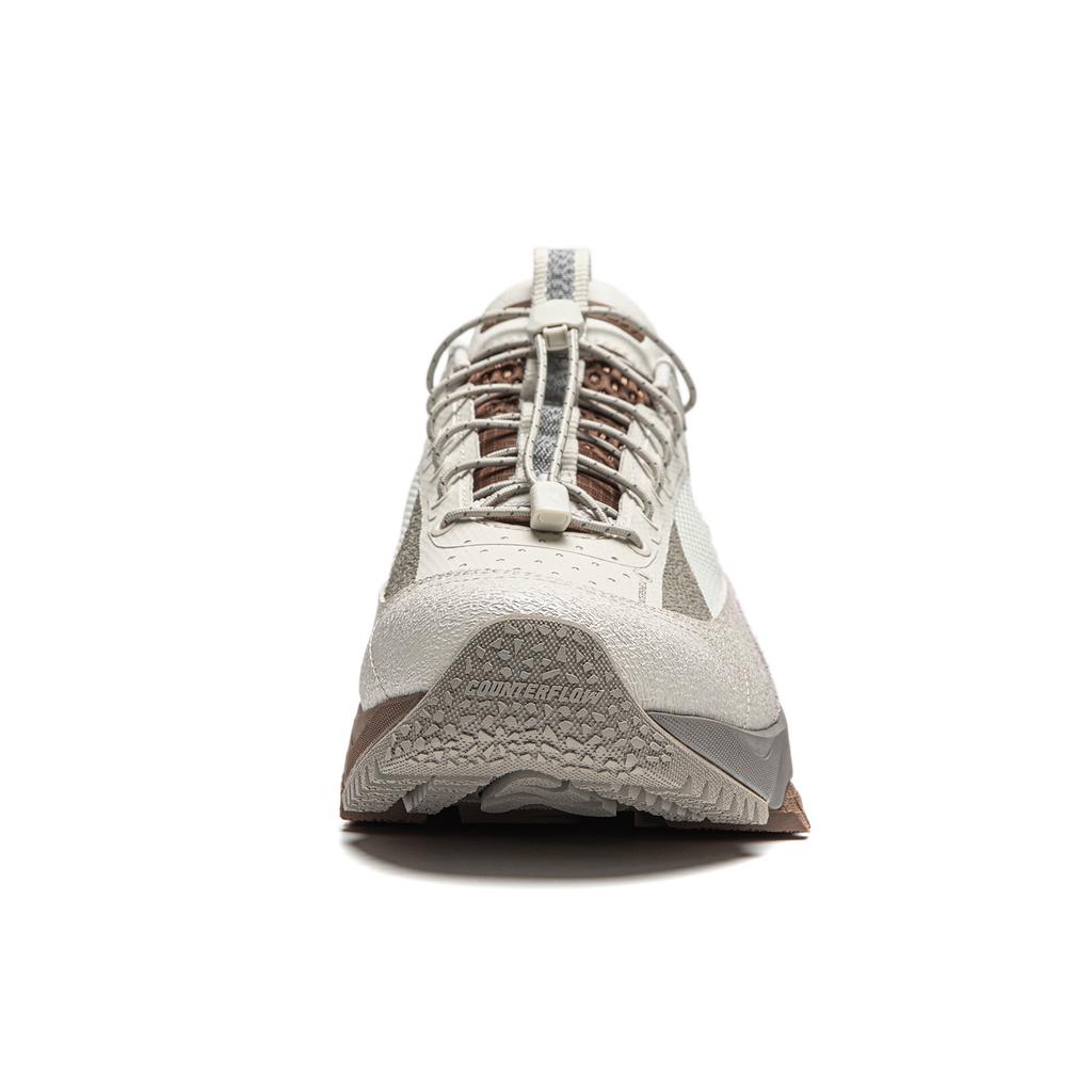 Li Ning CF Su Series Outdoor Pro Удобные универсальные амортизирующие водонепроницаемые низкие повседневные туфли мужские кроссовки серо-коричневые AGLU151-1