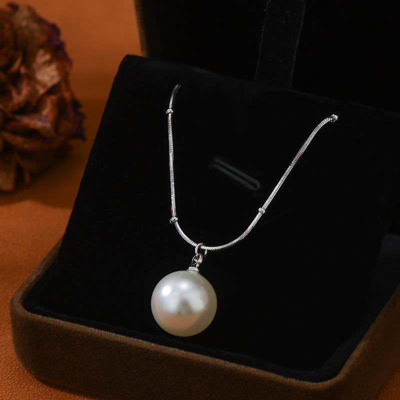 Ожерелья Модный дизайн Жемчужное ожерелье Ins Стильное ожерелье для женщин Подвески Модные винтажные кулоны Ювелирные изделия Популярные аксессуары