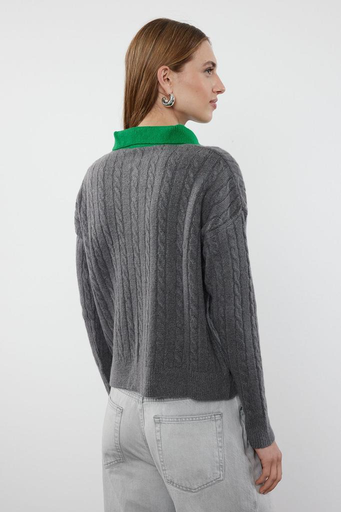 Women's Fashion Stylish Sweater Stone Soft Textured Polo Neck Color Blocked Knitwear Sweater