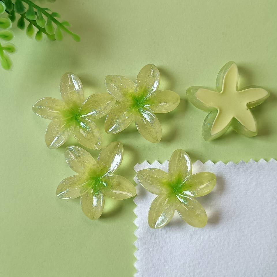 100PCS 29*30mm Five Petal Series Miniature Flat Back Resin Cabochons for Hairpin Scrapbooking DIY Home Decor Craft Accessories