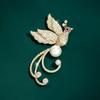 Simple Luxury Women Phoenix Shape Brooch Shining Rhinestones Inlaid Faux Pearl Suit Badge Electroplating Pin Outfit Accessories