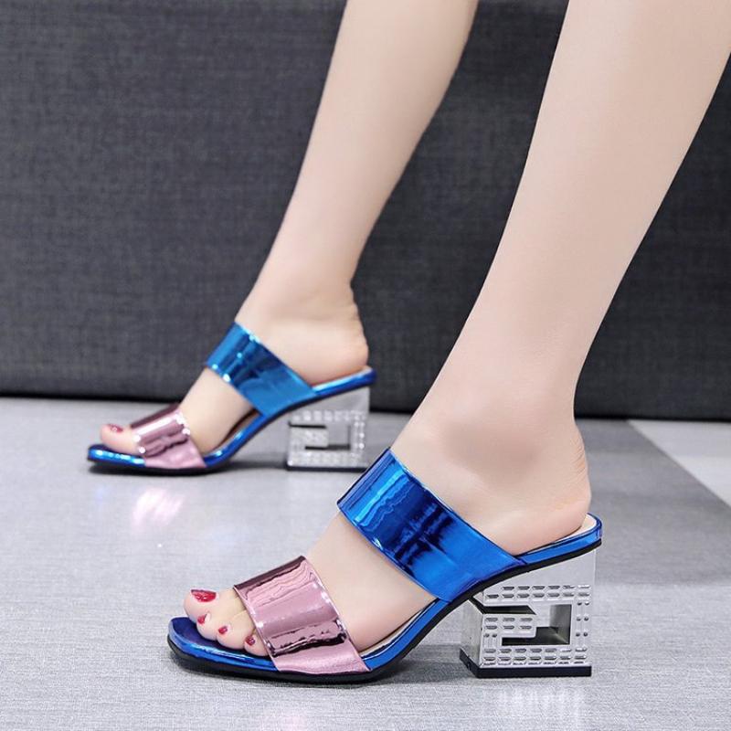 Summer New Patent Leather Women Sandals Fashion Thick High Heels Slippers Woman Outdoor Casual Solid Color Beach Flip Flop