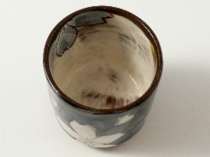 Arita Hasami ware Kikusho Kiln Oribe Dark Cherry Blossom Pair of Teacups 20805 (Matching Teacups)