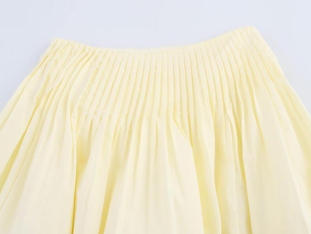 Spring 2025 Women's Fashion: European & American Style Smocked Waist Midi Skirt